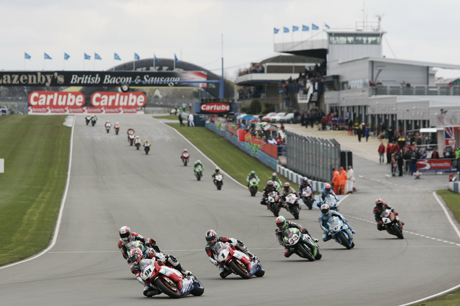 Restart, Donington BSB Race 1, 2006