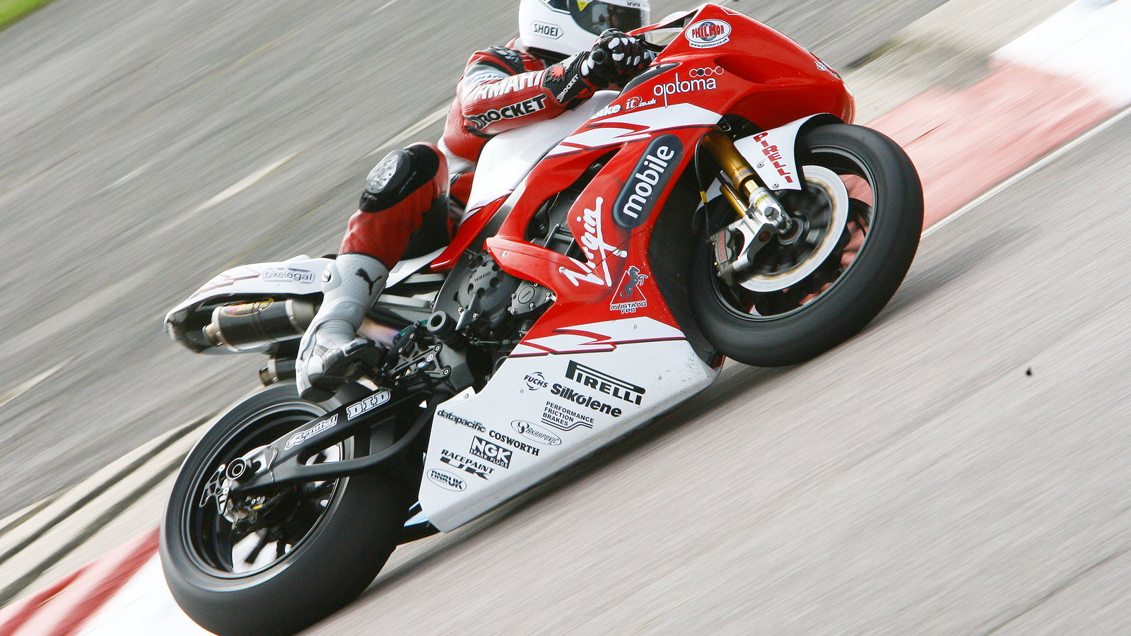 Hill, Thruxton BSB 2006