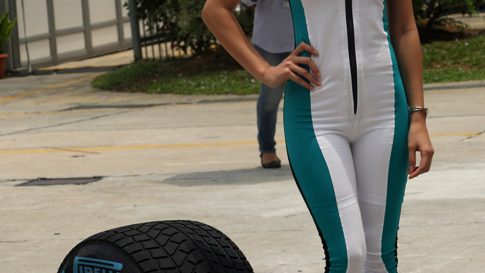 29.03.2014- Free Practice 3, Girl in the paddock, Babe