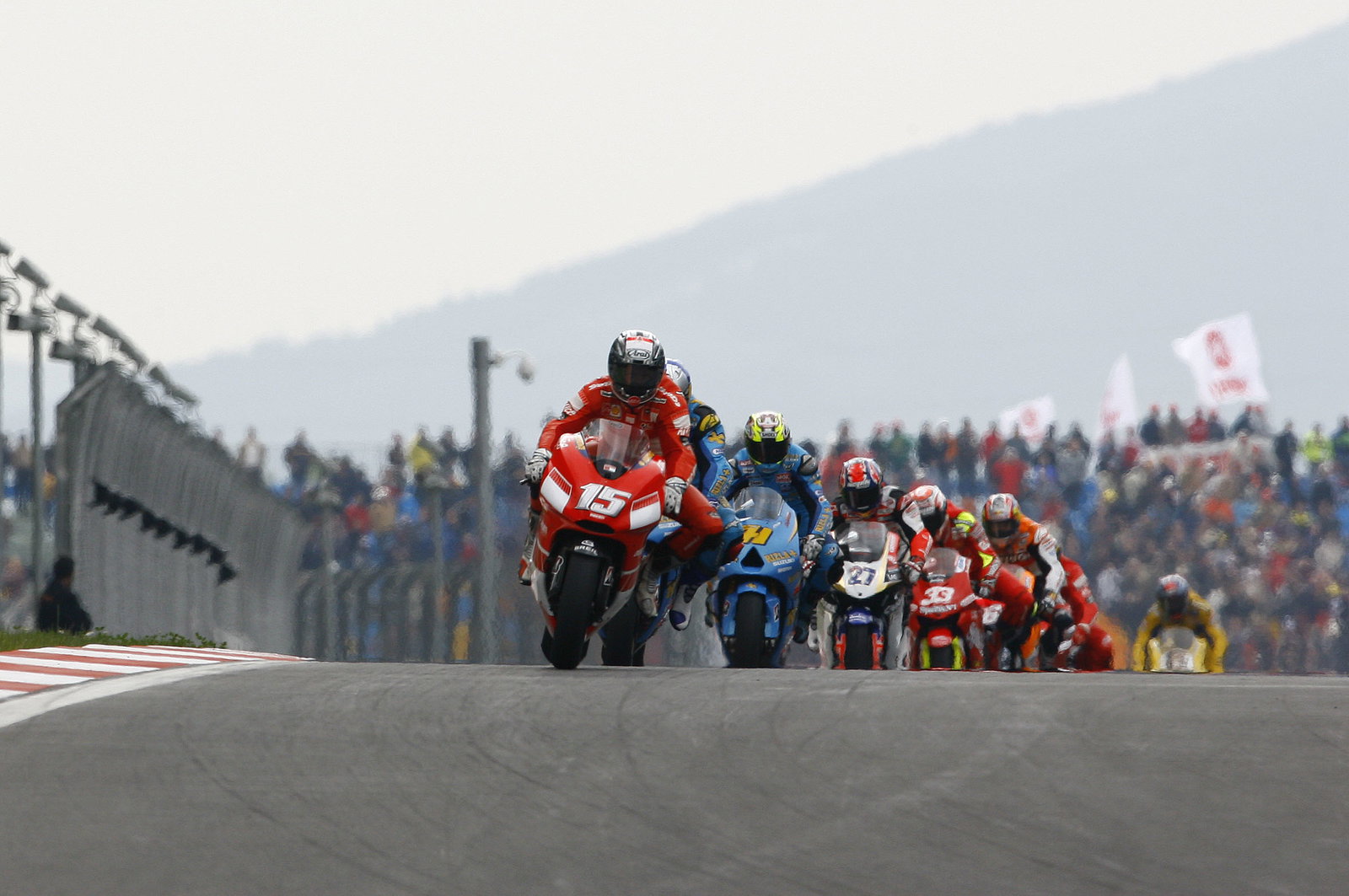Gibernau leads, Turkish MotoGP Race, 2006