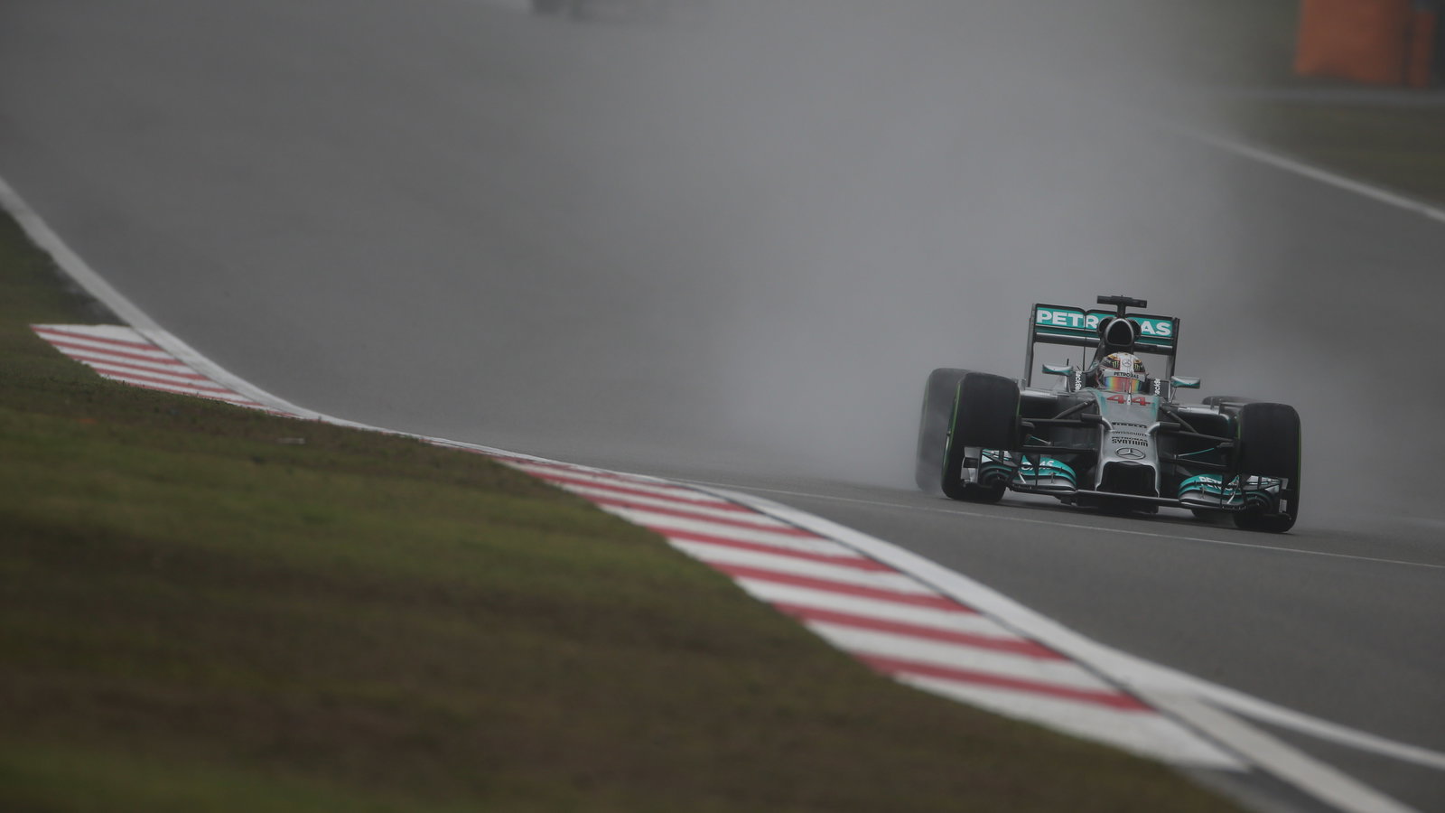 19.04.2014- free practice 3, Lewis Hamilton (GBR) Mercedes AMG F1 W05
