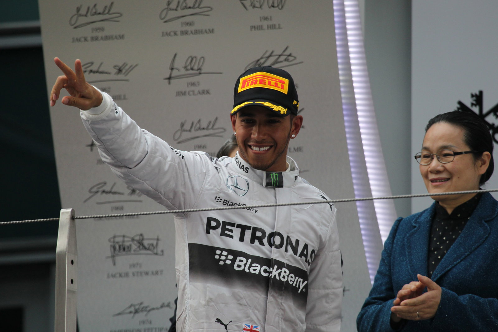 20.04.2014- Podium, winner Lewis Hamilton (GBR) Mercedes AMG F1 W05, 2nd Nico Rosberg (GER) Mercedes