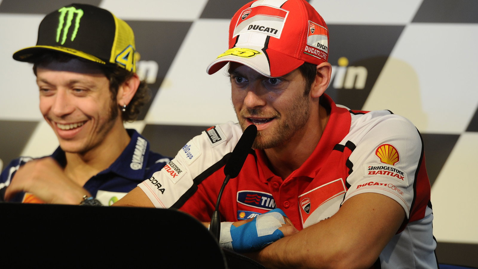 Crutchlow, Injured hand, Spanish MotoGP 2014