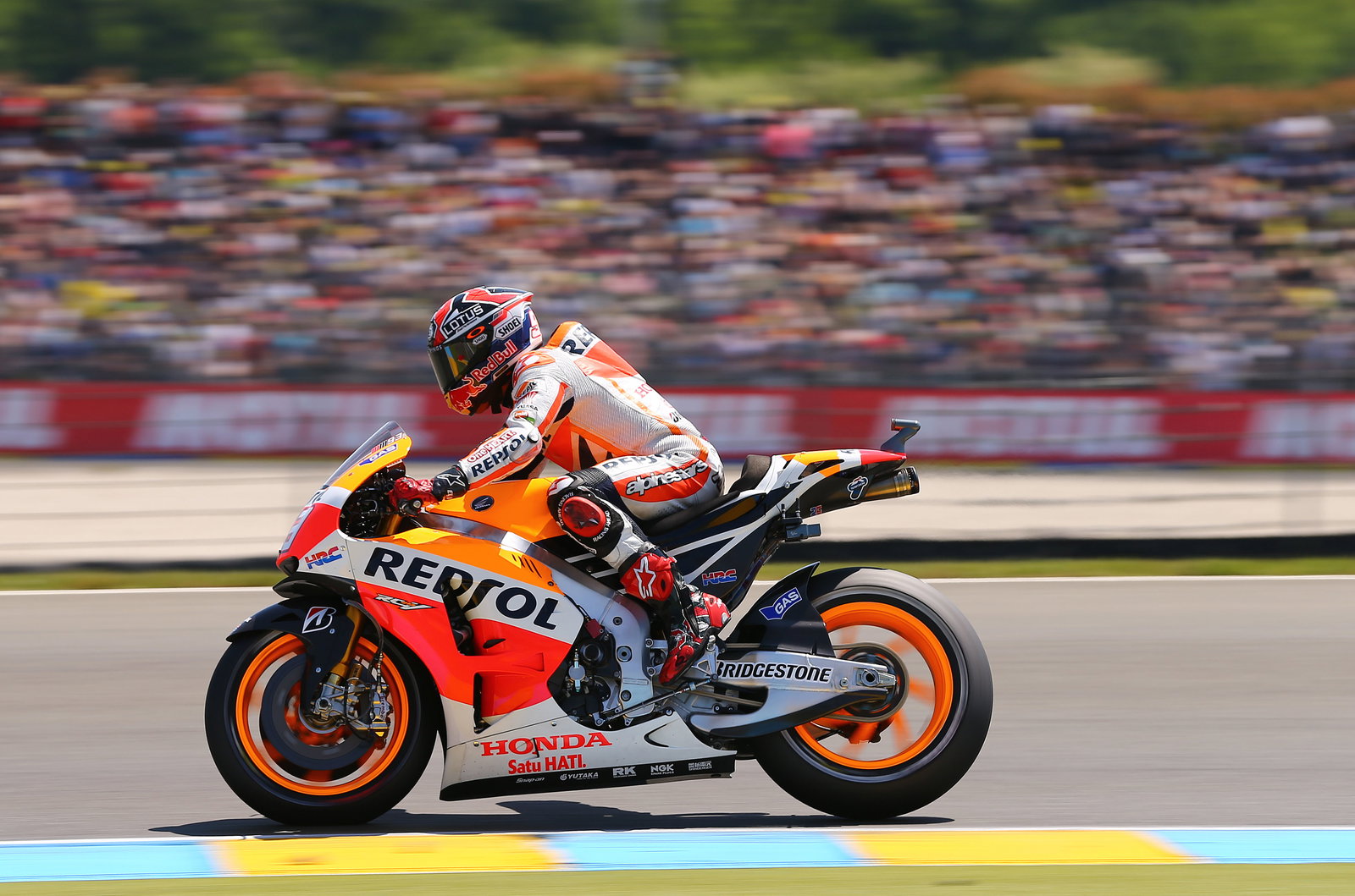 Le Mans MotoGP: Hayden, Iannone, Crutchlow talk first lap clash