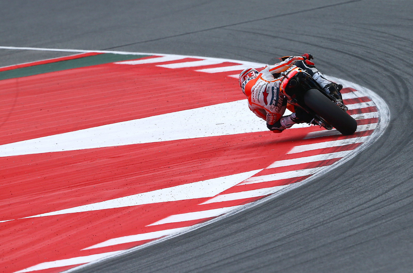 50-year-old Jeremy McWilliams talks grand prix return!