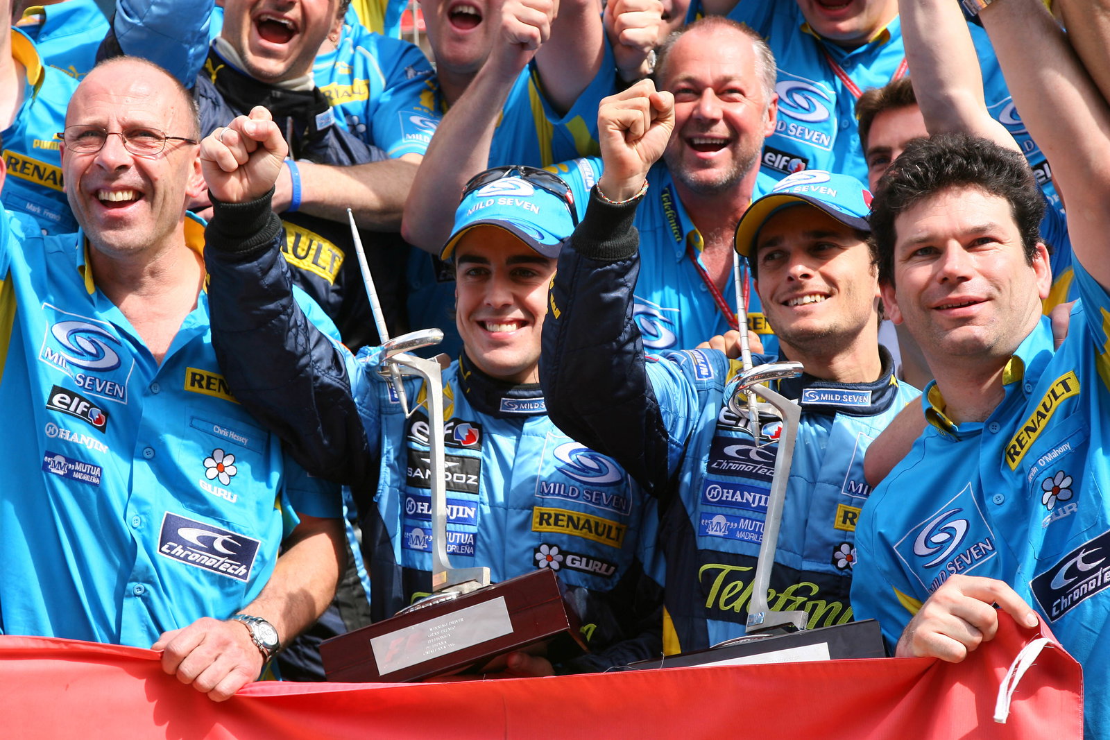 14.05.2006 Granollers, Spain, Fernando Alonso (ESP), Renault F1 Team and Giancarlo Fisichella (ITA),