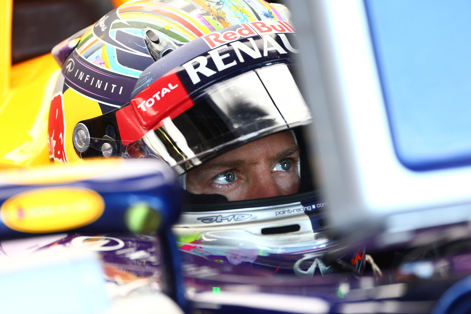 F1 British Grand Prix: Rosberg takes pole as Hamilton falters