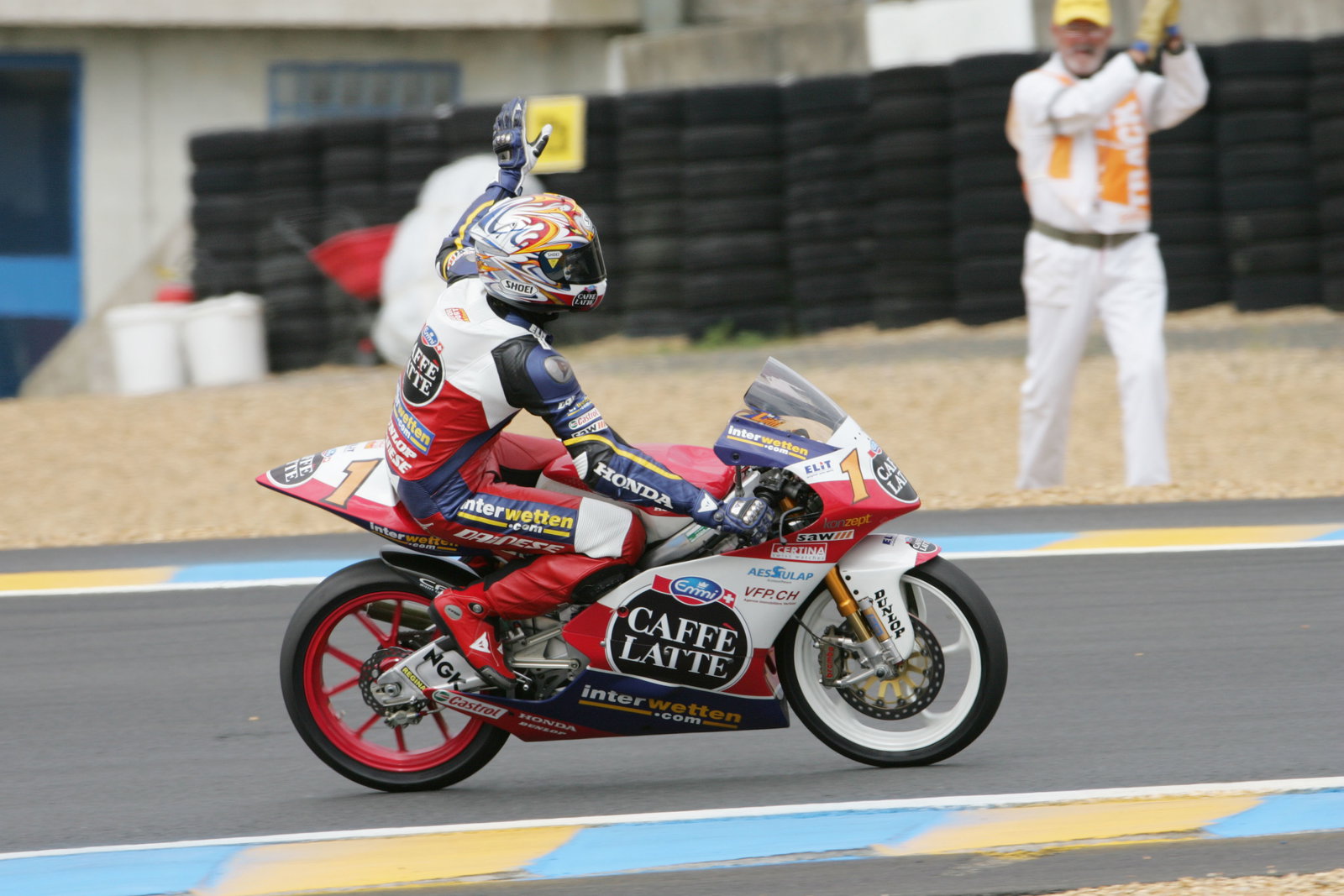 Luthi wins, French 125GP Race 2006