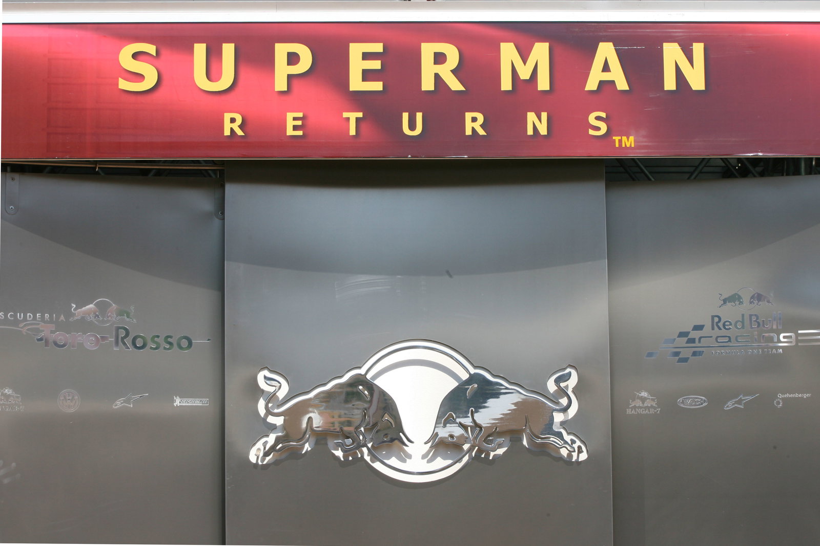 24.05.2006 Monte Carlo, Monaco,
Red Bull Team is promoting the new Hollywood Film "Superman Return