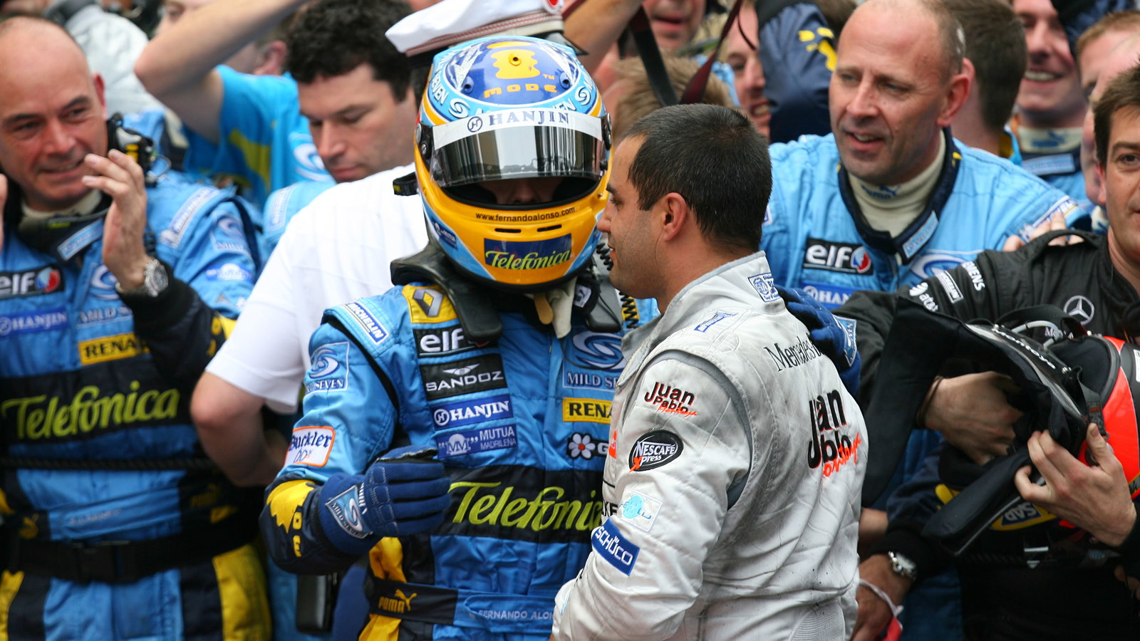 28.05.2006 Monte Carlo, Monaco, Fernando Alonso (ESP), Renault F1 Team and Juan-Pablo Montoya (COL),