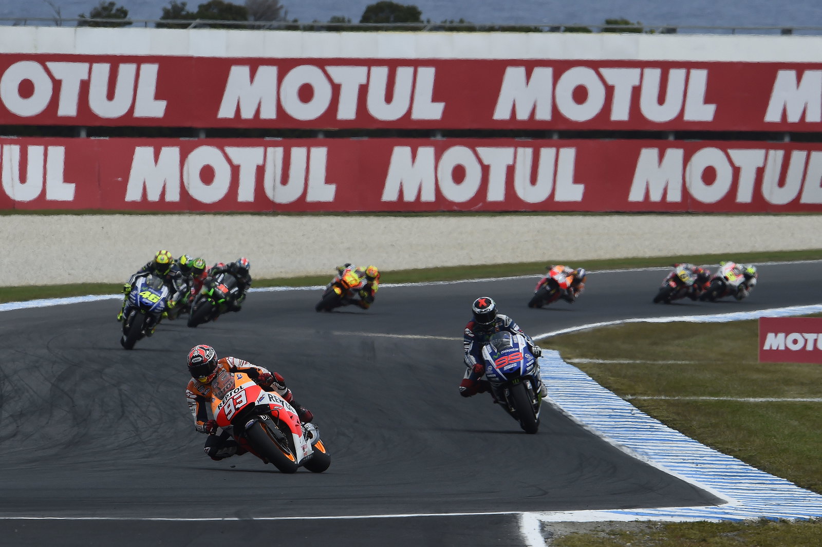 Bridgestone expands 2015 MotoGP tyre line-up