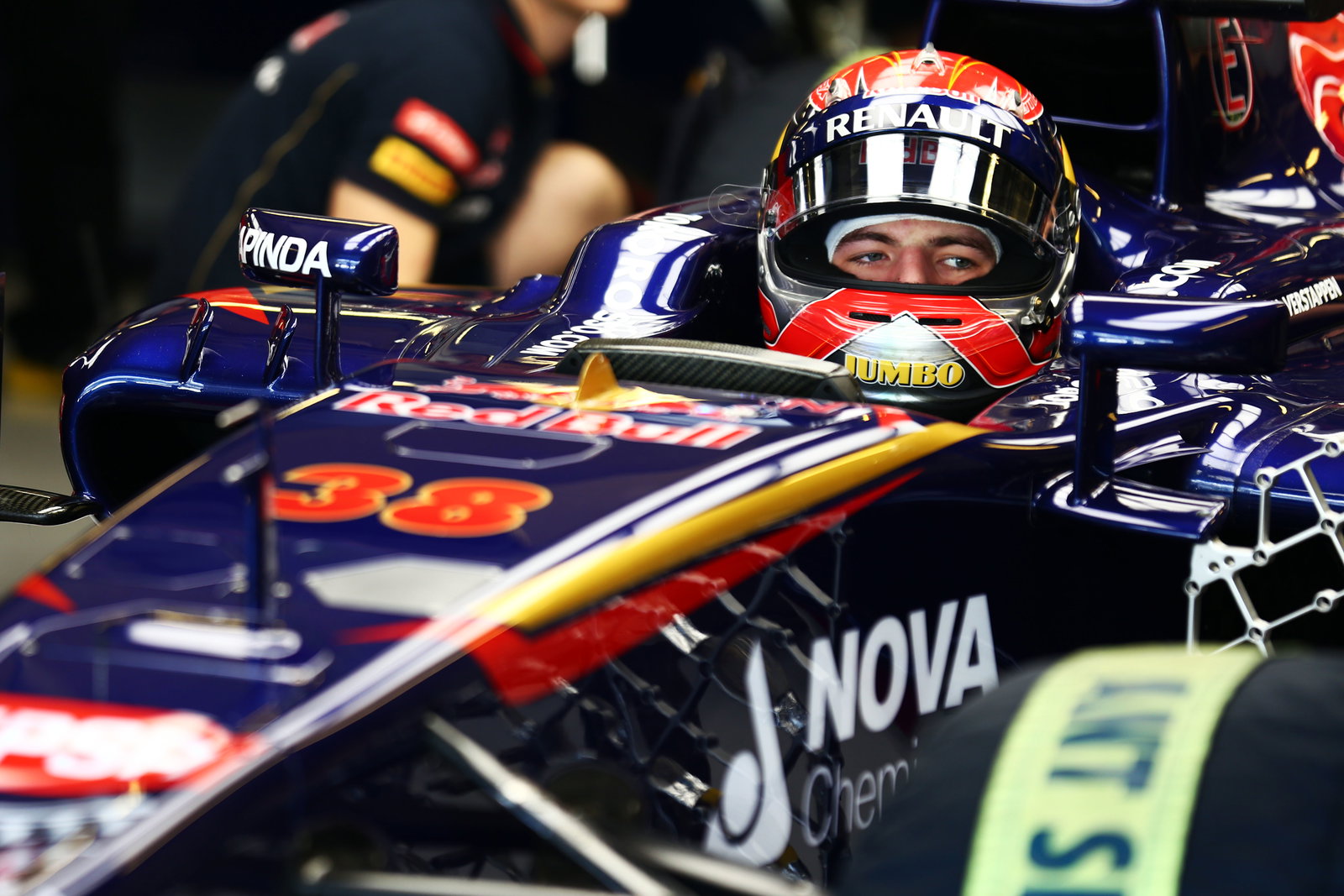 F1: Hamilton doesn't 'want it easy' in future title fights