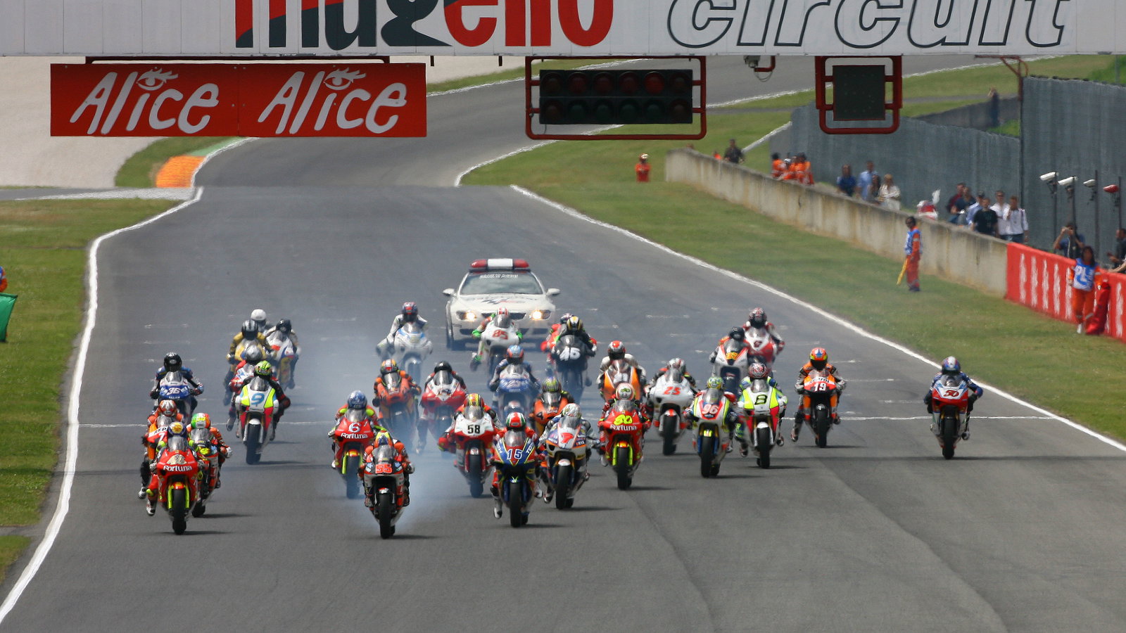 Race start, Italian 250GP, 2006