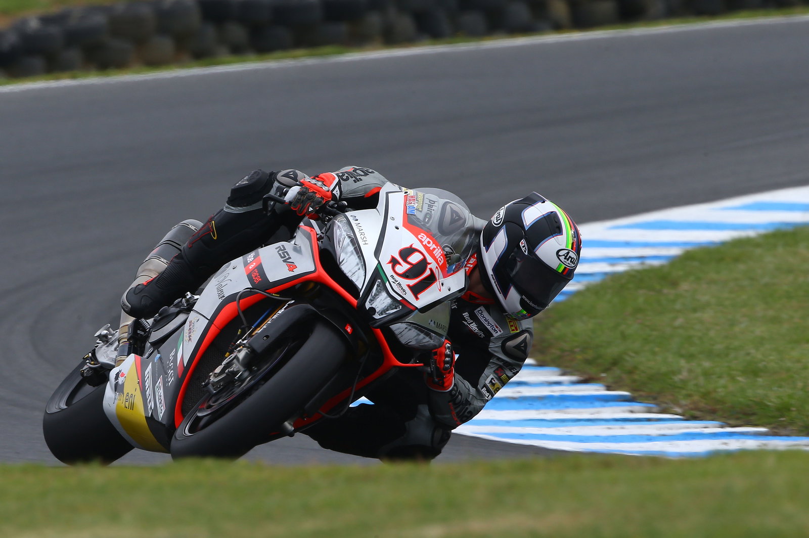 Haga signs with Suzuki for Asia Road Race Championship