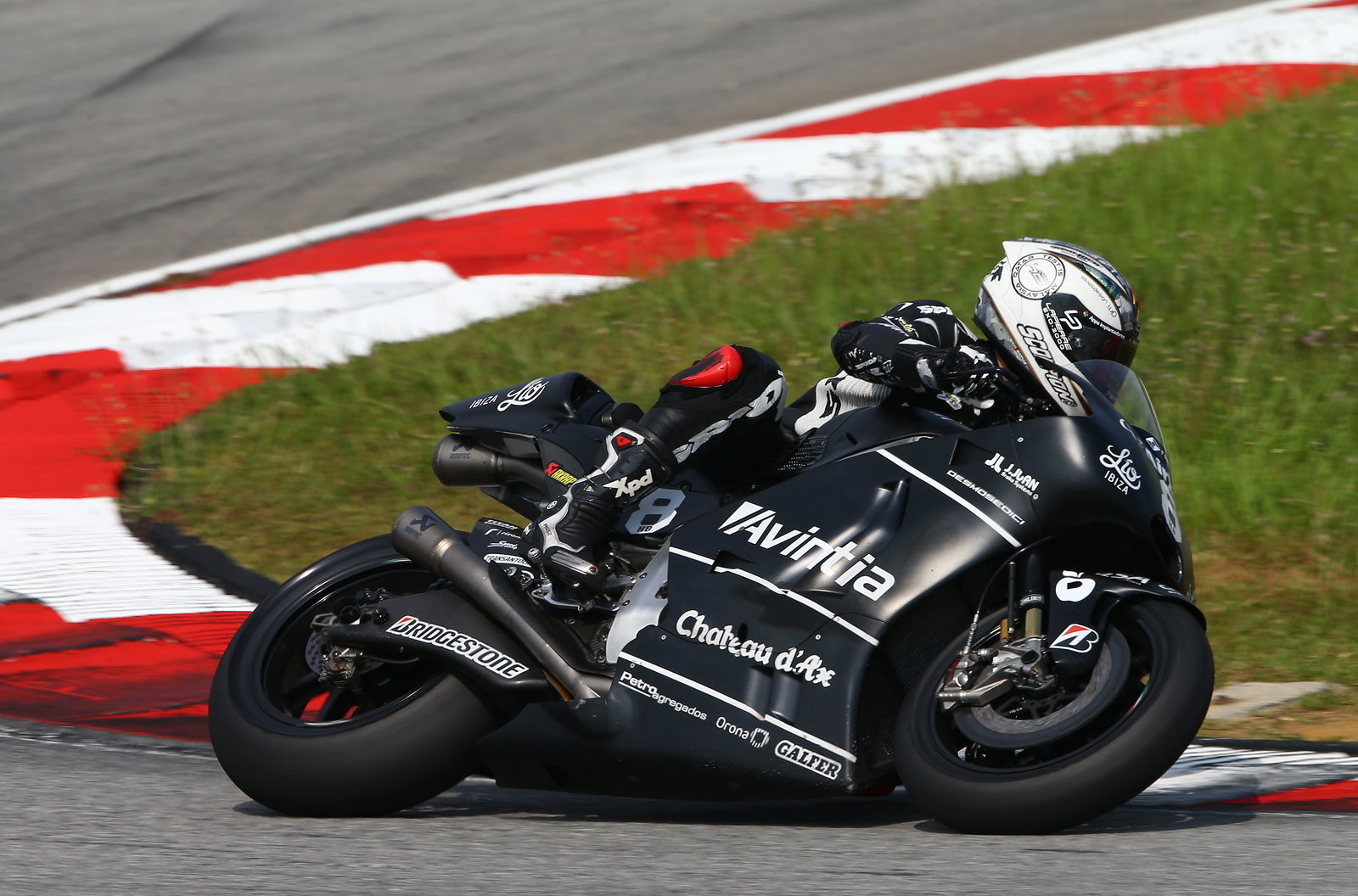 Rossi: New Ducati 'fast', MotoGP tyre rule 'unfair'