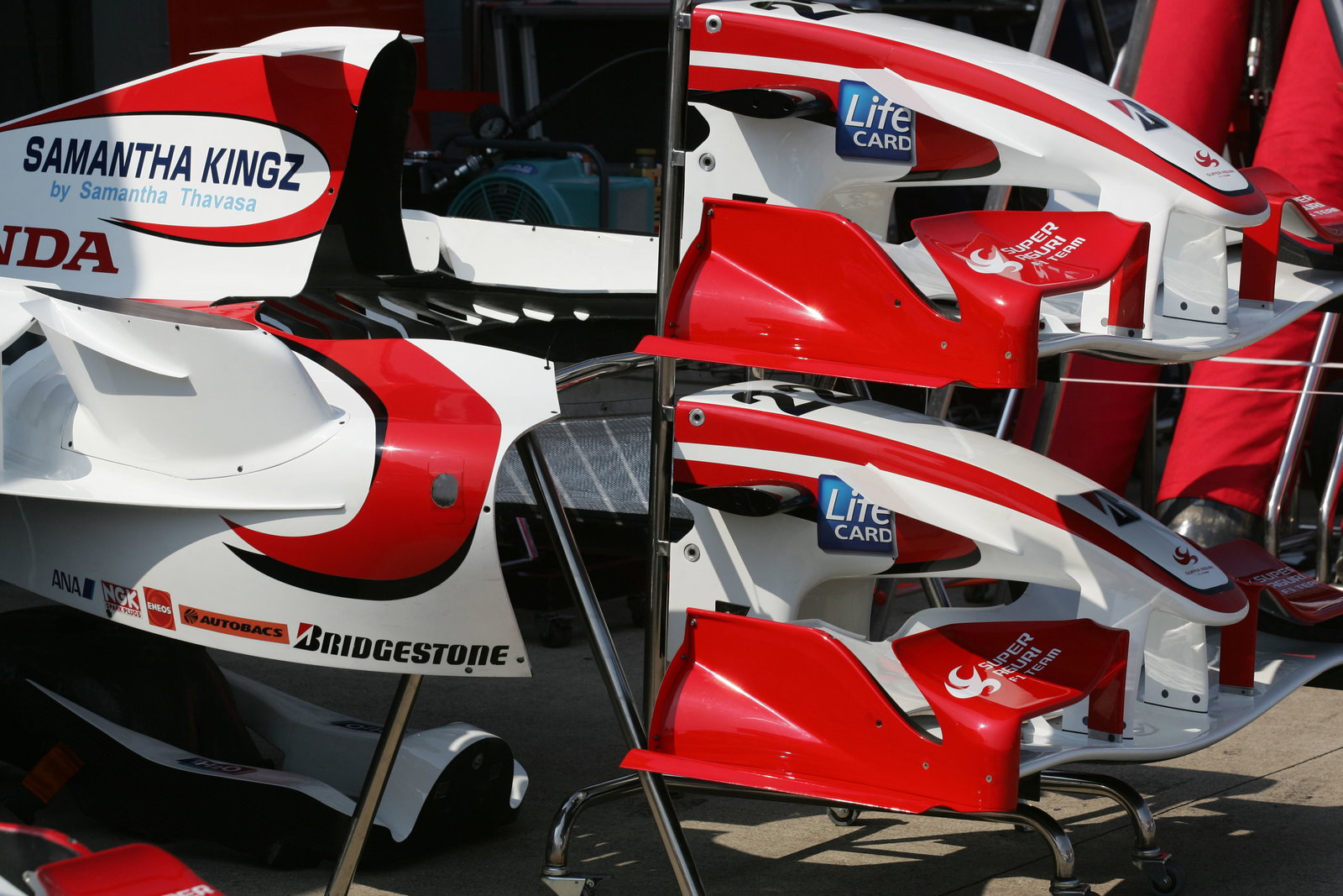 08.06.2006 Silverstone, England, . Super Aguri F1 team, Bodywork - Formula 1 World Championship, Rd 