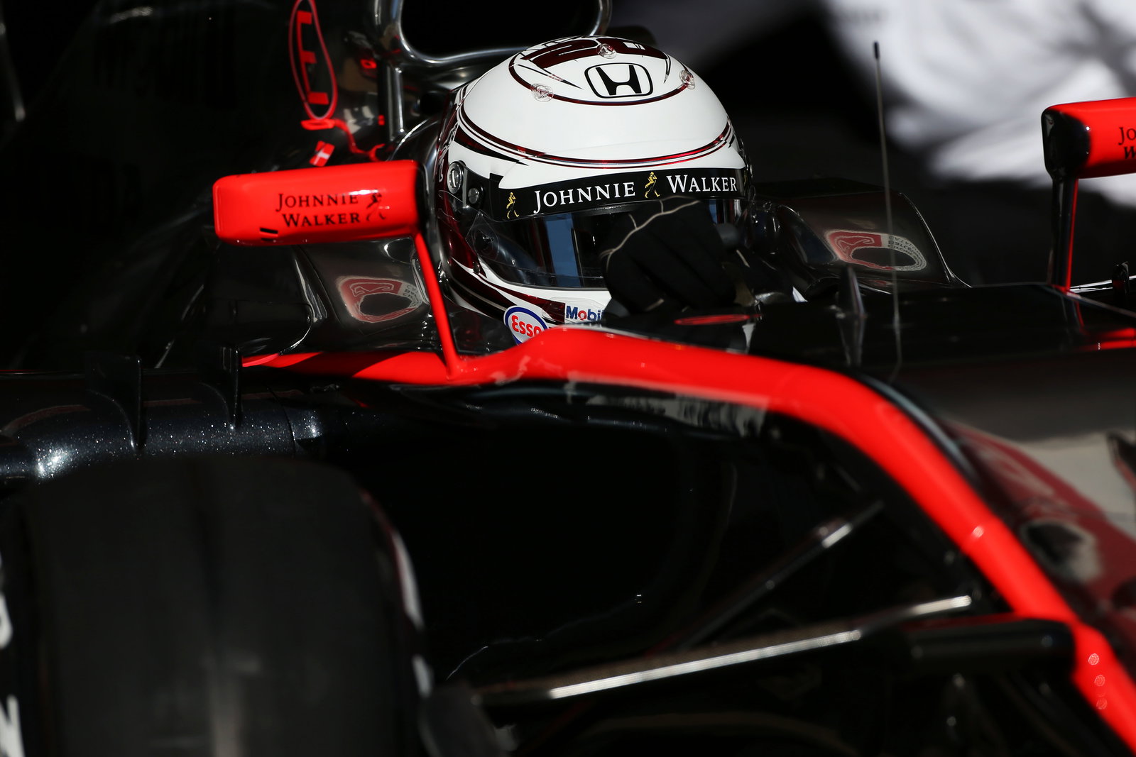 2015 F1 pre-season testing - laps and mileage