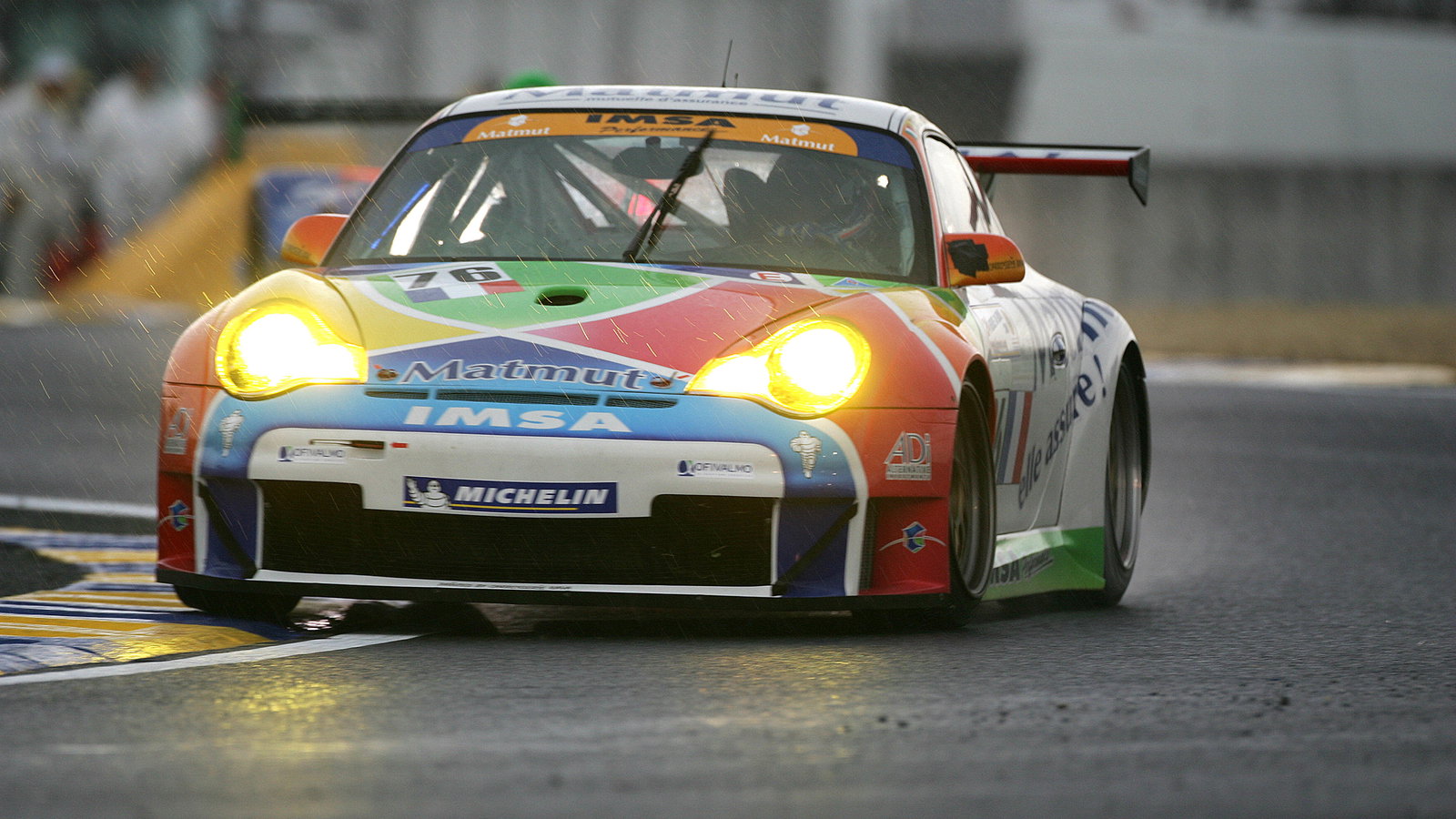 Roman Dumas (FRA), Raymond Narac (FRA), Luca Riccitelli (ITA), Porsche 911 GT3-RSR.24 Heures du Mans