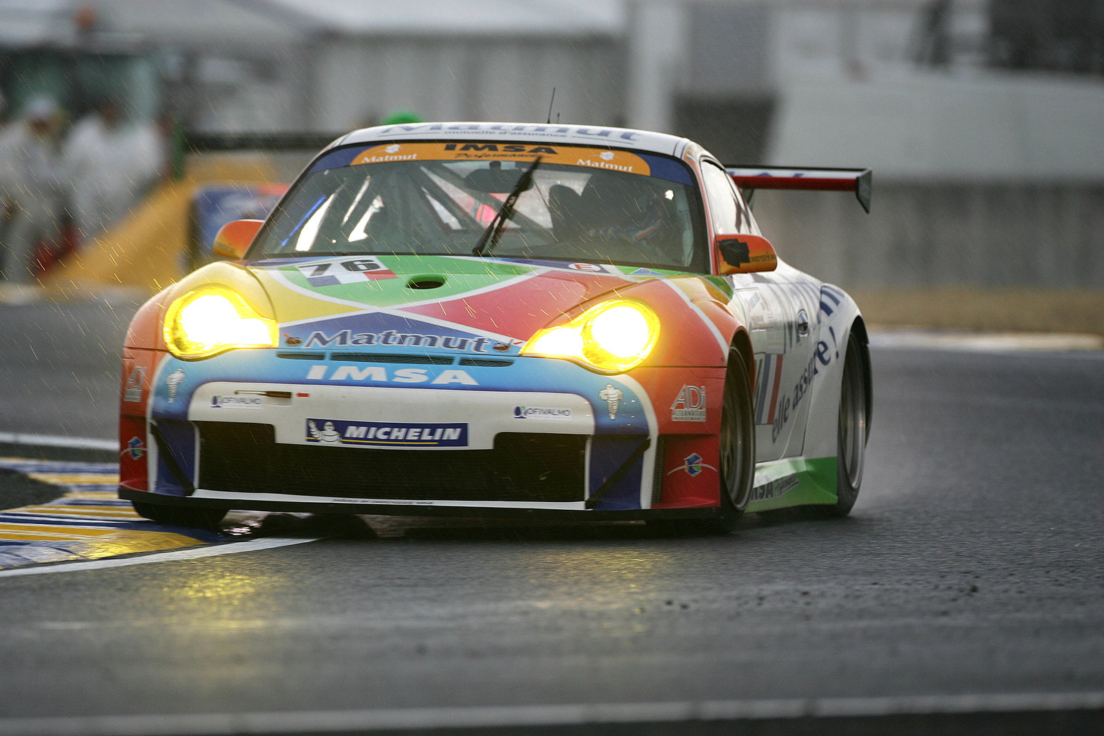 Roman Dumas (FRA), Raymond Narac (FRA), Luca Riccitelli (ITA), Porsche 911 GT3-RSR.24 Heures du Mans