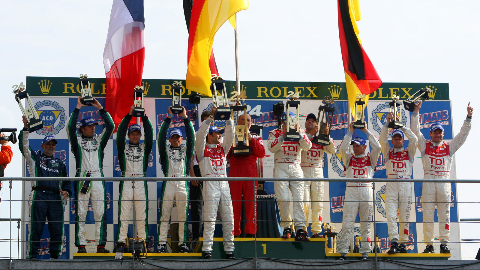 (l-r) 2nd place car 17 PESCAROLO SPORT (FRA), LM P1, PESCAROLO JUDD (4997A), E.HELARY (FRA), F.MONTA