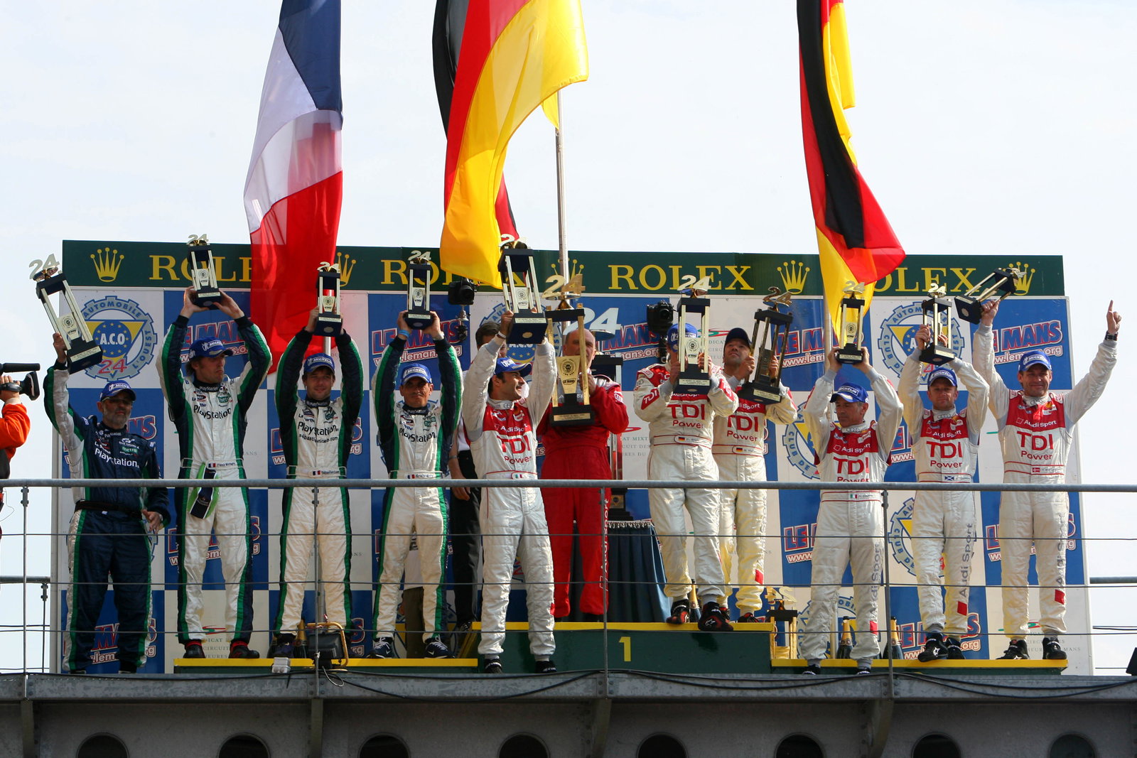 (l-r) 2nd place car 17 PESCAROLO SPORT (FRA), LM P1, PESCAROLO JUDD (4997A), E.HELARY (FRA), F.MONTA