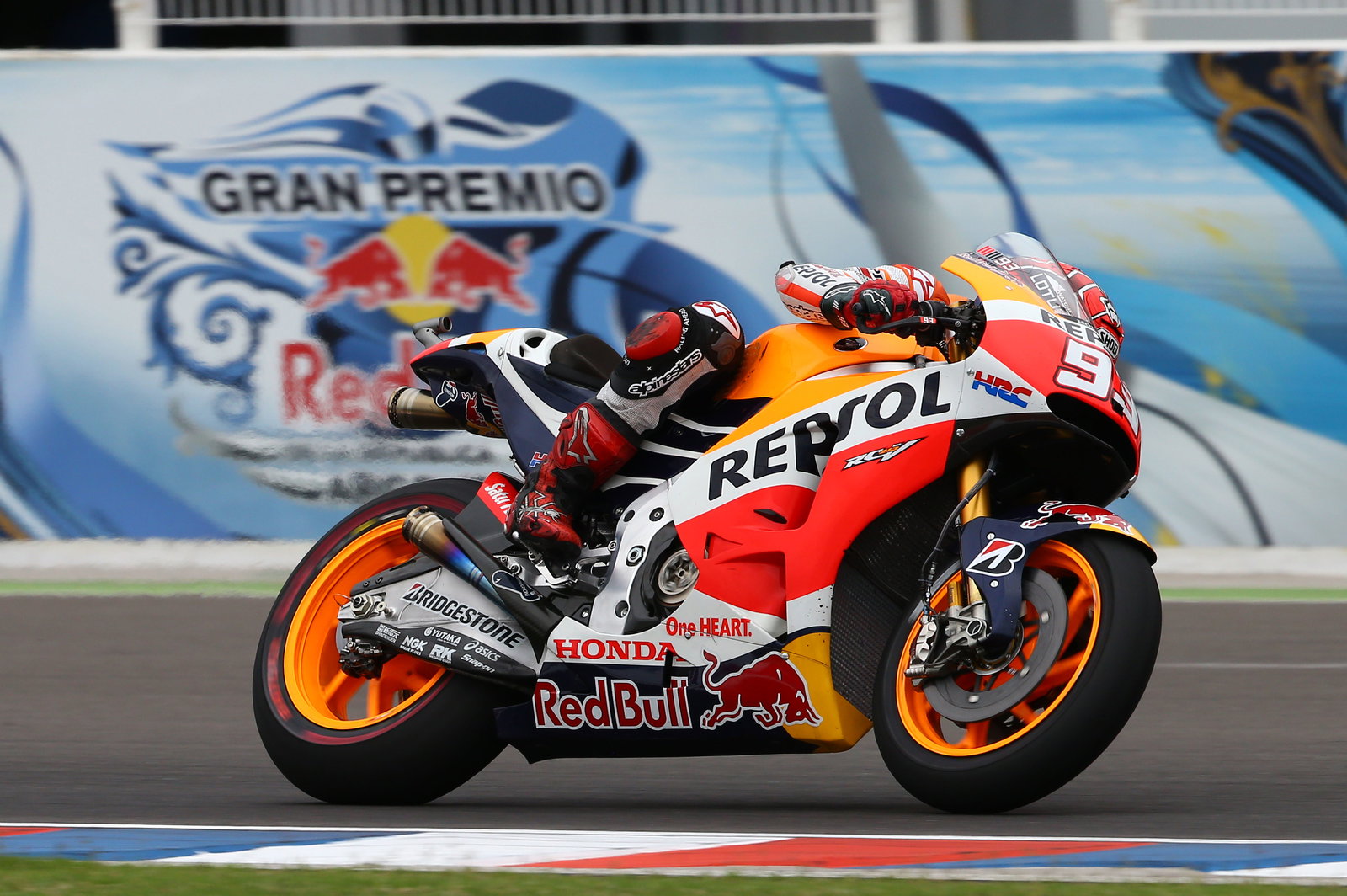 MotoGP Argentina: Crutchlow annoyed with Lorenzo, Vinales