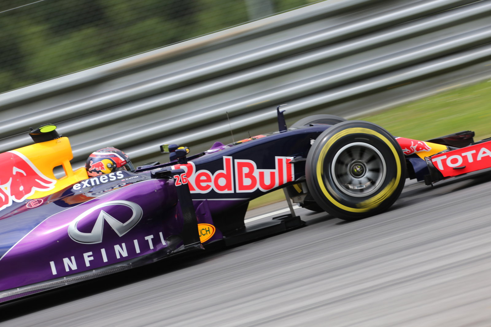 F1 Austrian Grand Prix: Maldonado survives 'big moment' for more points