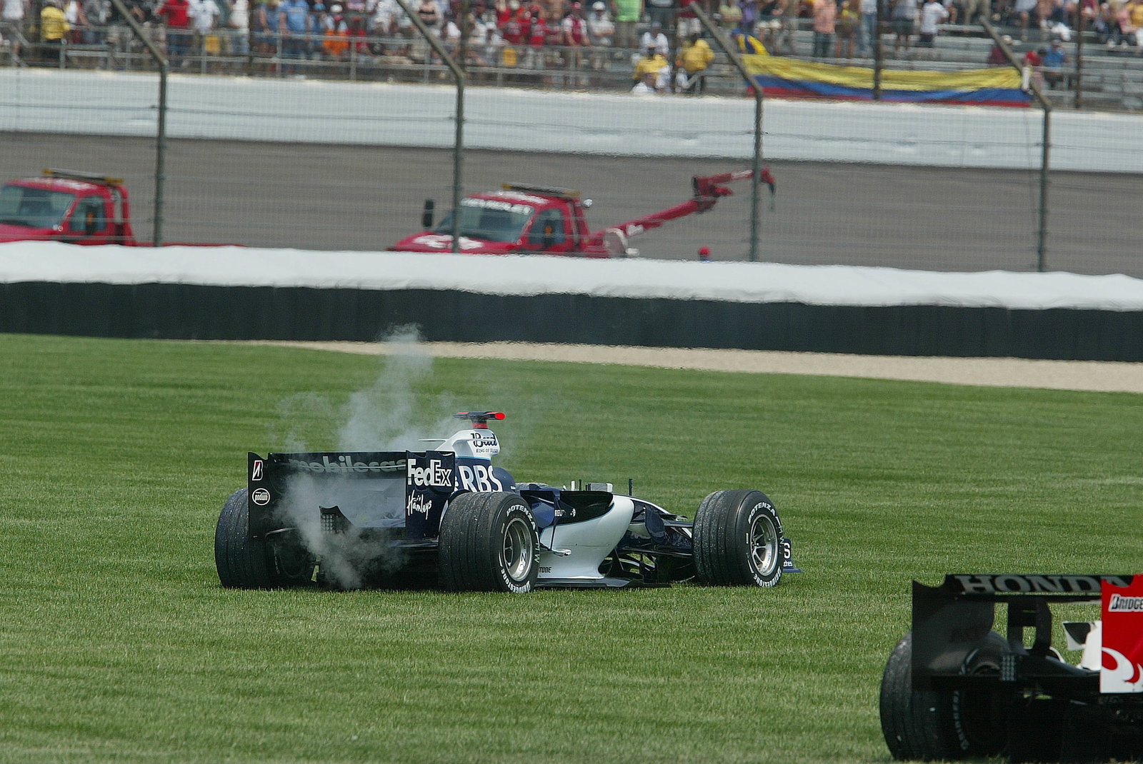 02.07.2006 Indianapolis, USA, Car of Mark Webber (AUS), Williams F1 Team, FW28 Cosworth after the cr