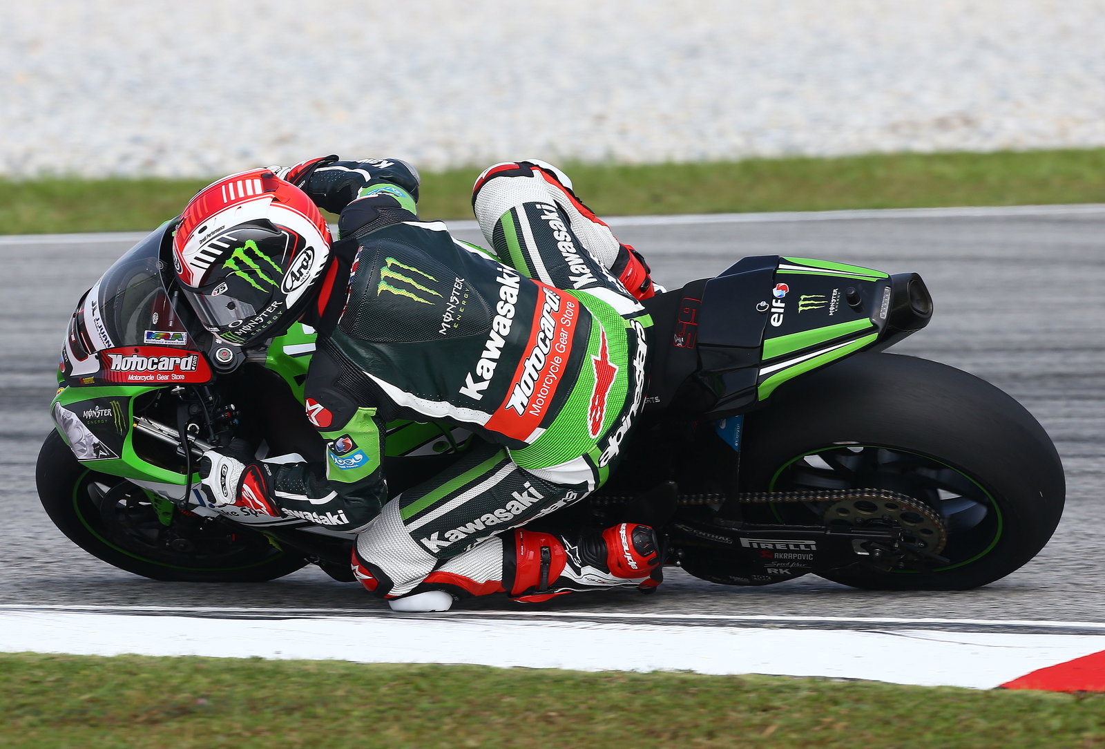 WSBK Sepang: Rea clinches last lap win, Biaggi on podium