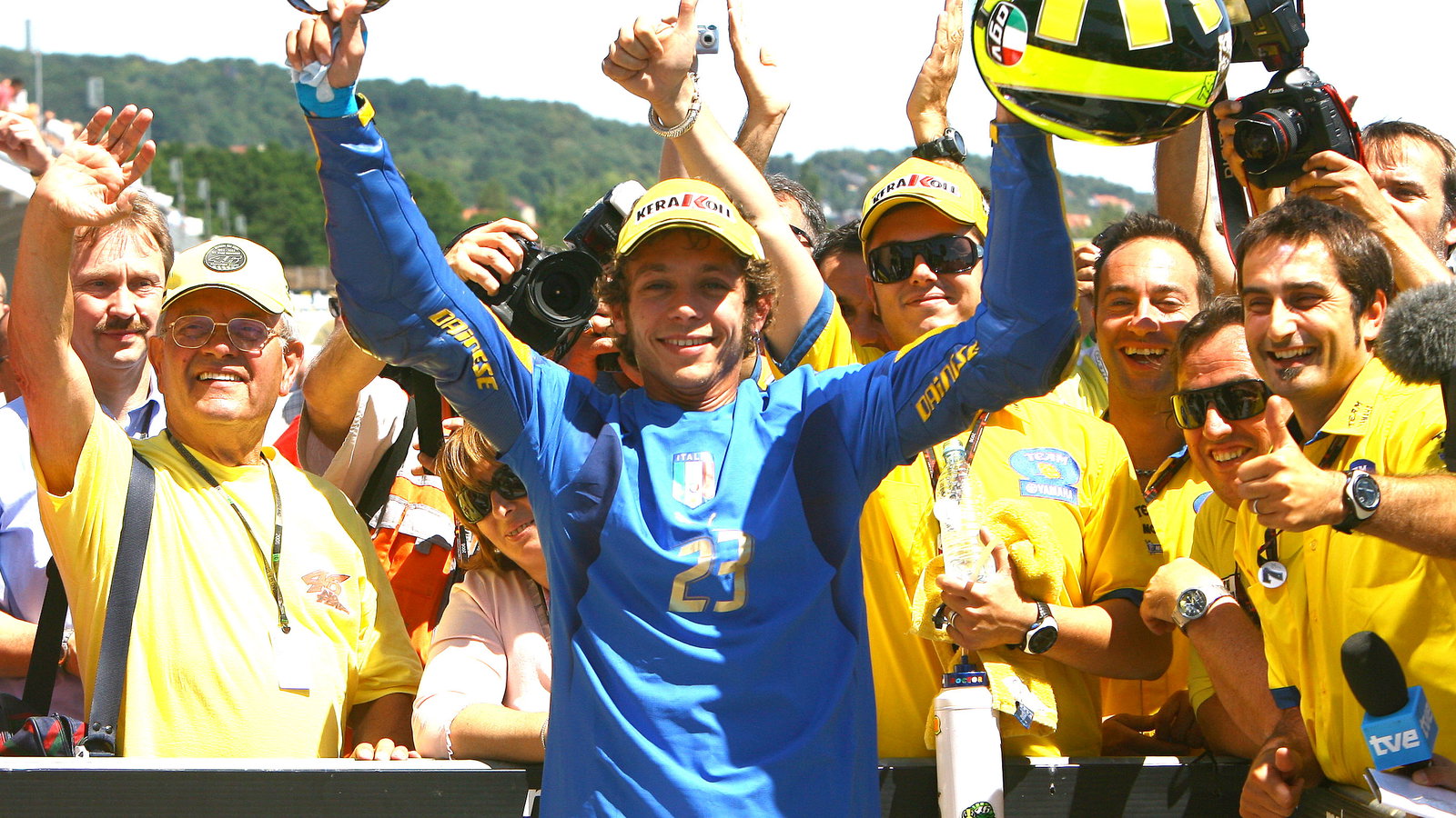 Rossi celebrates win with Italian football shirt, German MotoGP, 2006