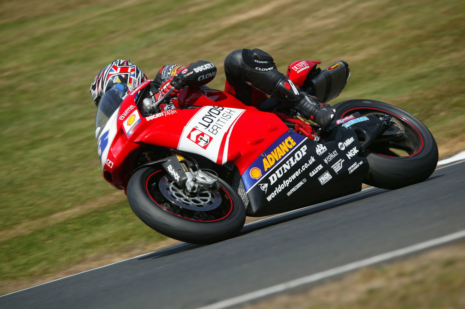 sean emmett lloyds british ducati supersport bsb 2006 oulton park friday 21/07/06