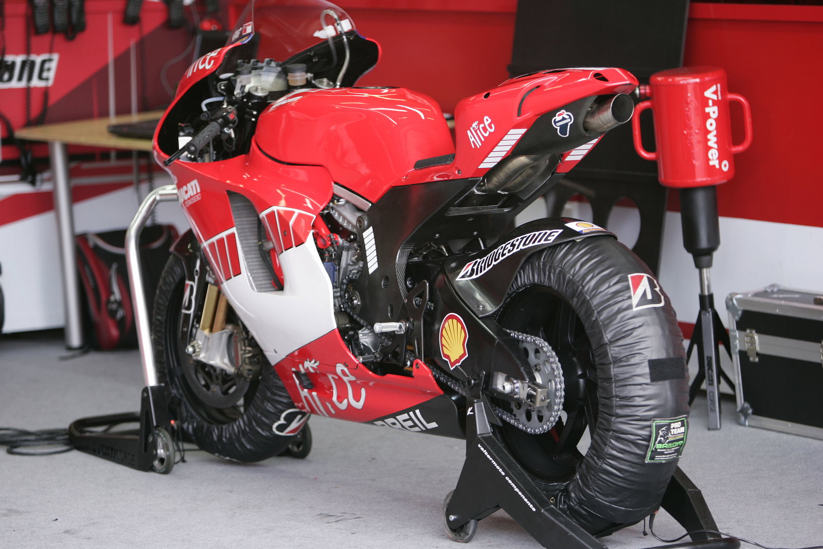 The New Ducati 800, Brno MotoGP Test, 2006