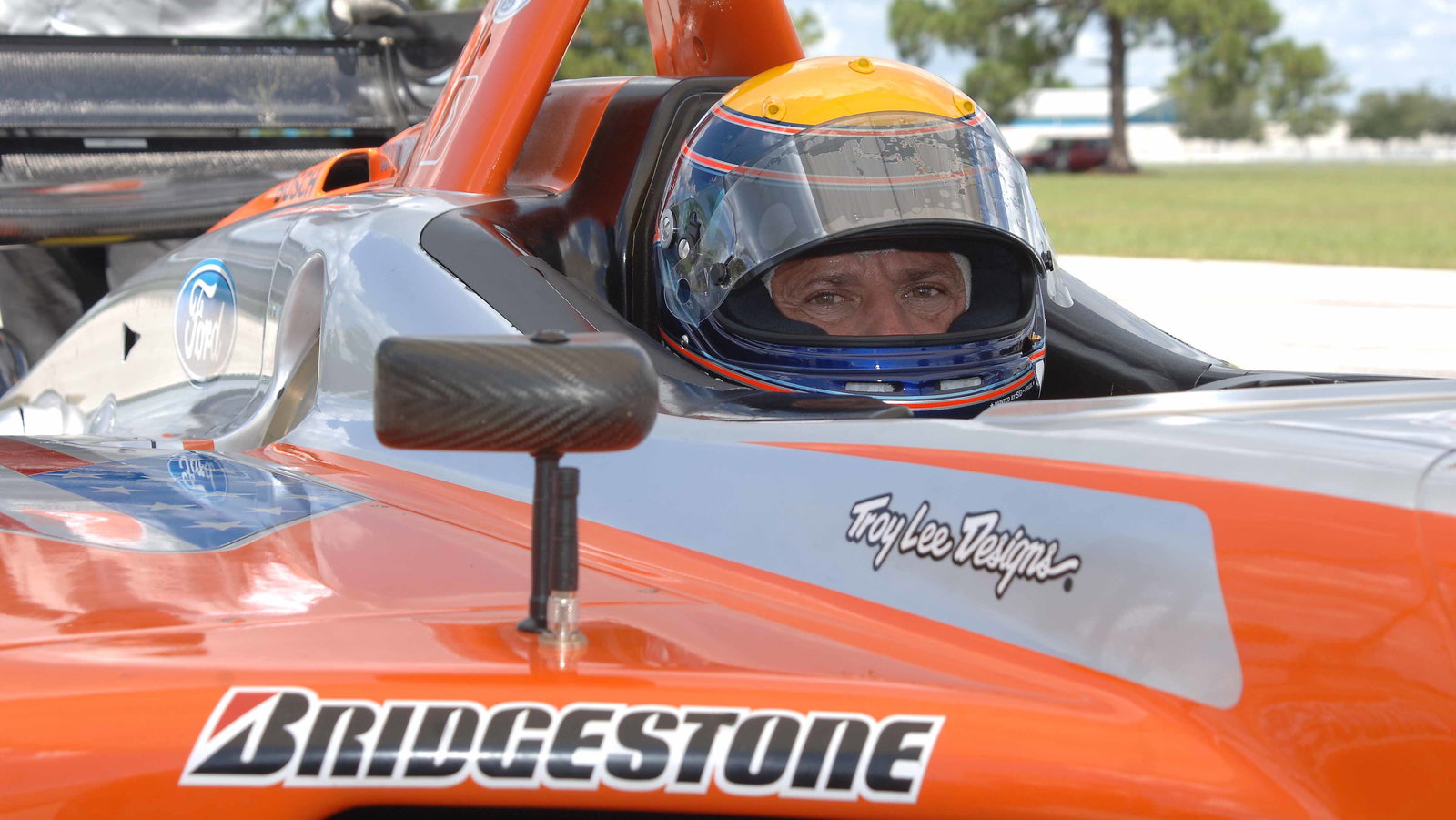 Roberto Moreno puts the new Panoz DP01 Champ Car through its paces at Sebring