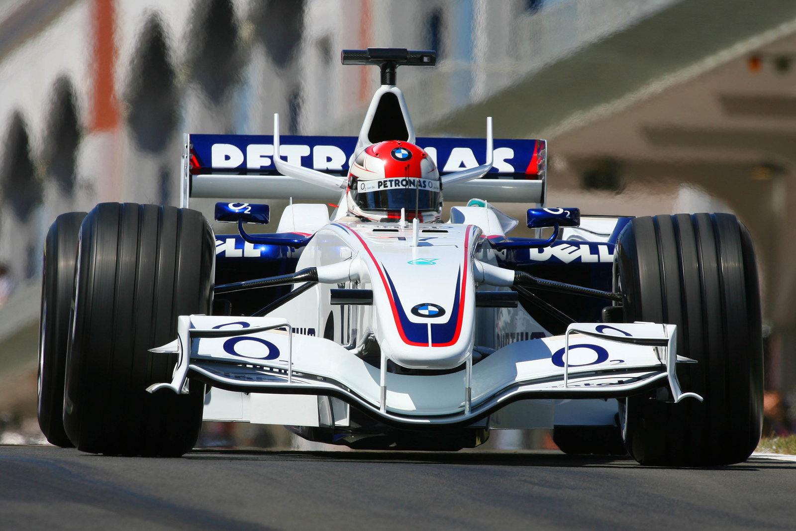 25.08.2006 Istanbul, Turkey, Robert Kubica (POL), BMW Sauber F1 Team, Pitlane, Box, Garage - Formula