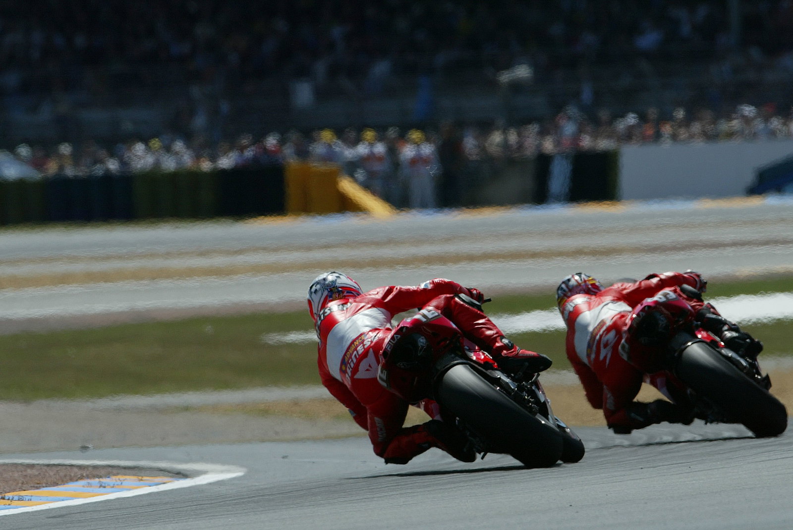 Bayliss and Capirossi, French MotoGP race 2004