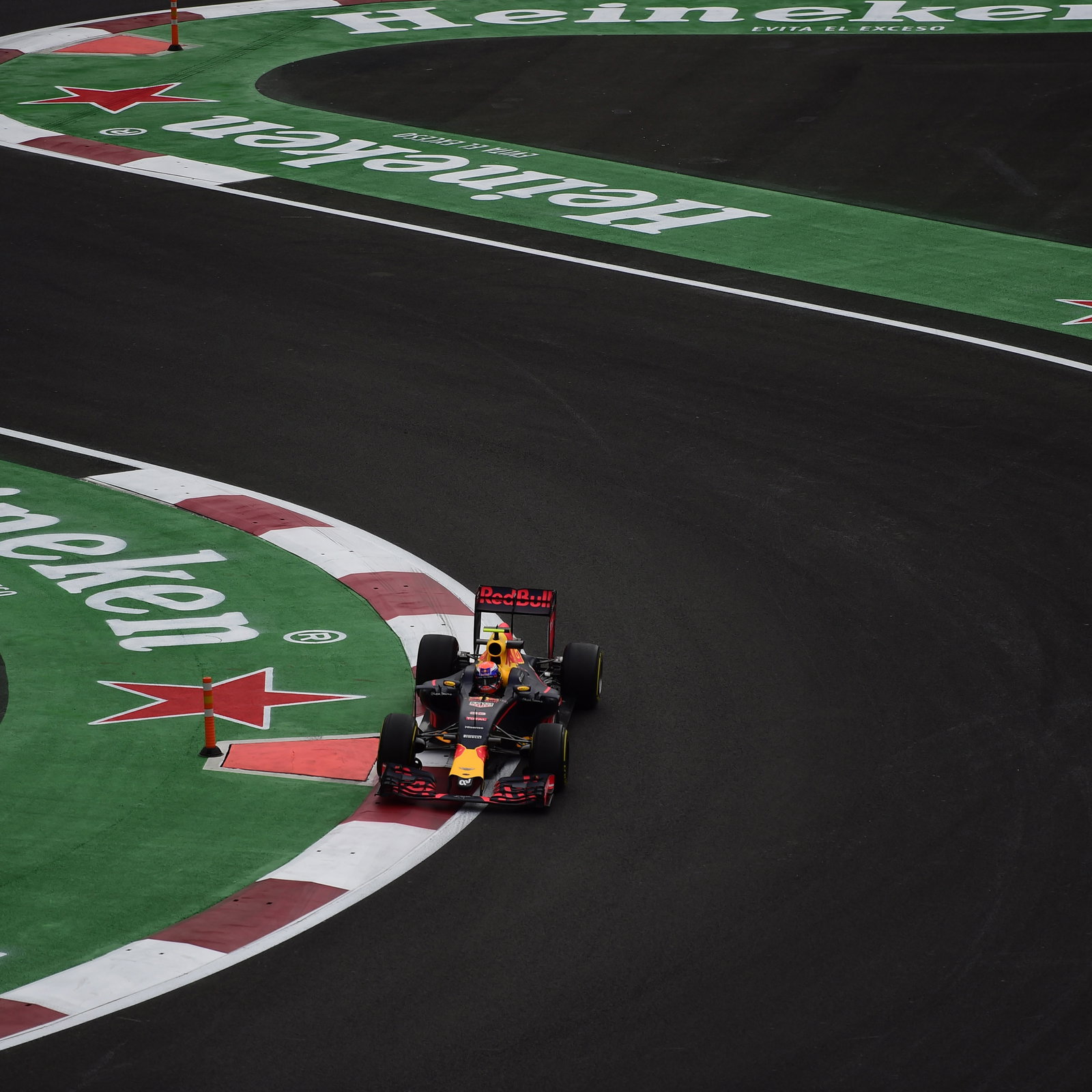 Marussia 'to confirm Luiz Razia on Friday'