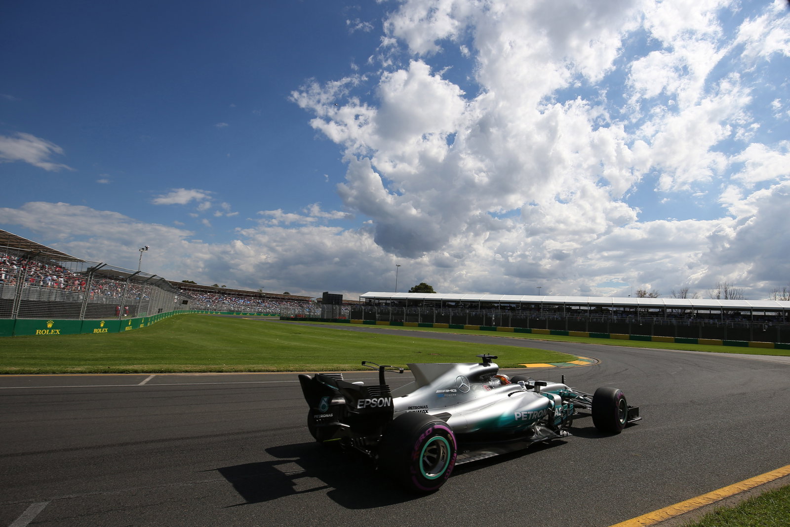 Australian GP: Hamilton didn't push because he 'couldn't overtake anyway'