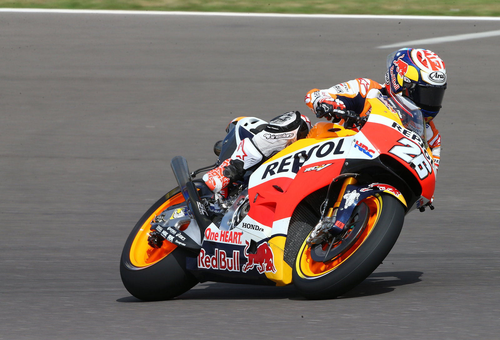 MotoGP Spain: Rear brake helping Lorenzo tame Ducati