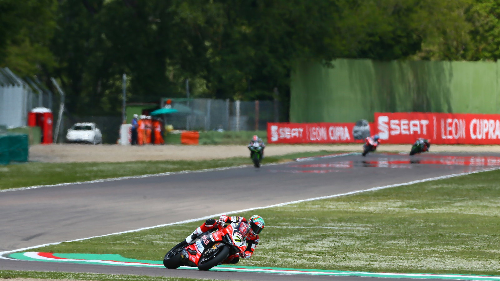 Davies, Race1, Imola WSBK 2017