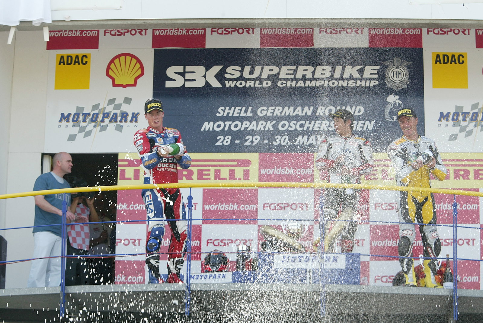 Toseland2nd, Chili 3rd, WSBK Race 1, Oschersleben, 2004