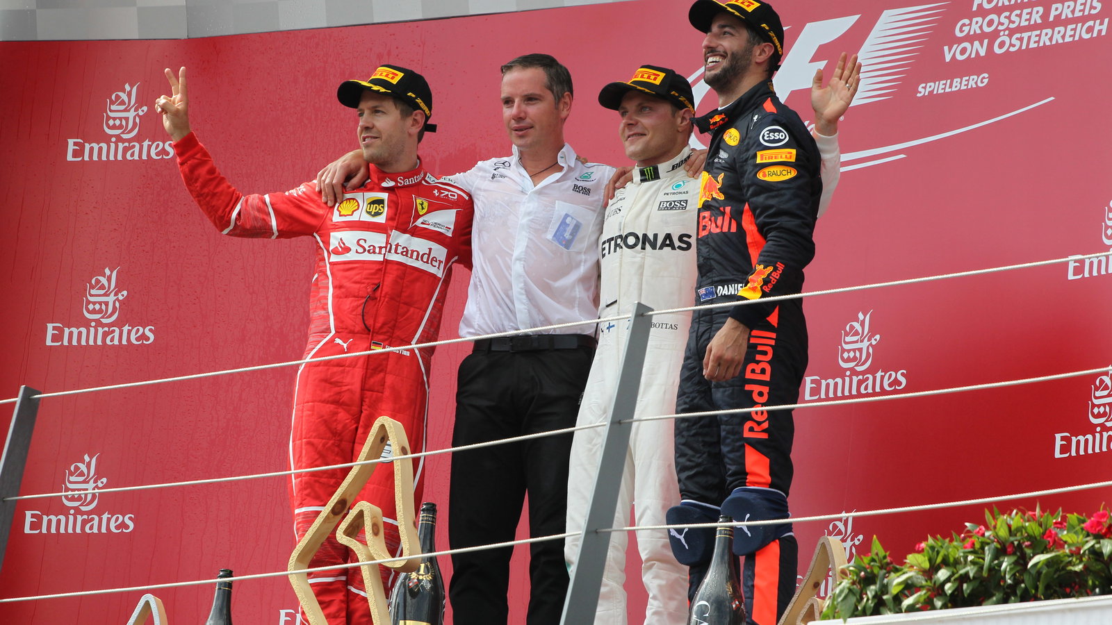 09.07.2017- podium, winner Valtteri Bottas (FIN) Mercedes AMG F1 W08, 2nd Sebastian Vettel (GER) Scu