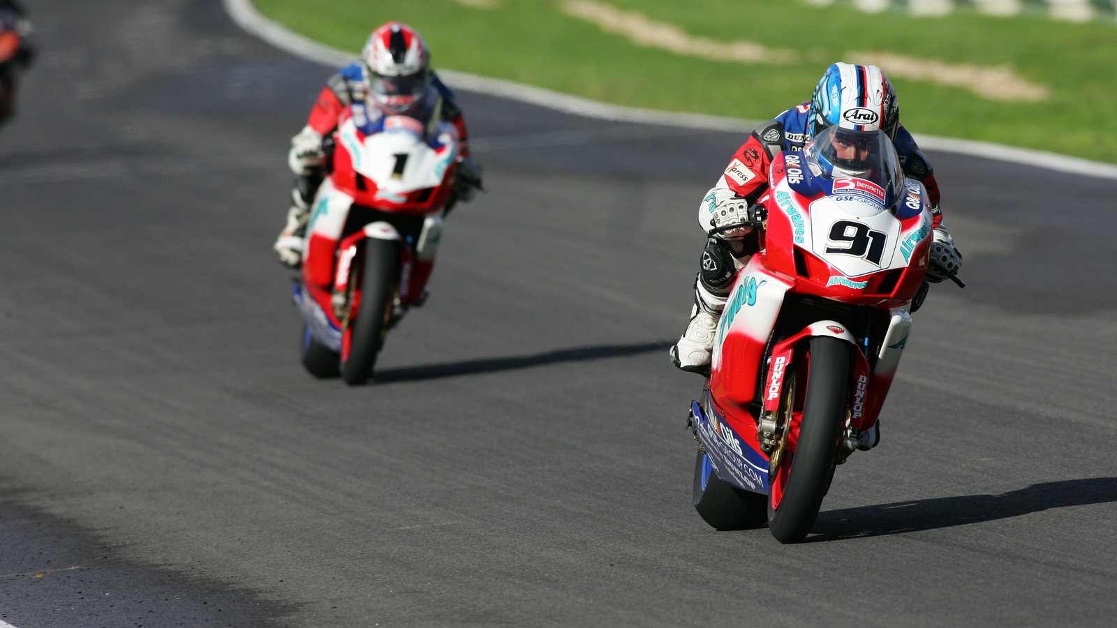 leon haslam airwaves ducati bsb 2006 race 2 cadwell park monday 28/08/06