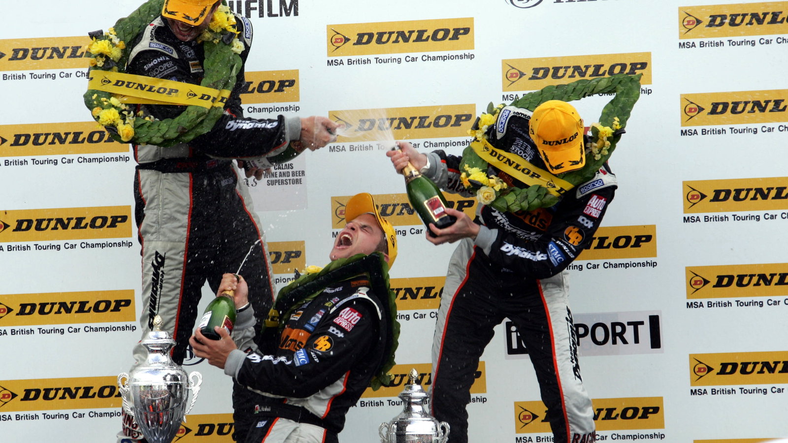 Podium race 3 - Gareth Howell (GBR), Team Halfords Team Dynamics Honda, Matt Neal (GBR), Team Halfor
