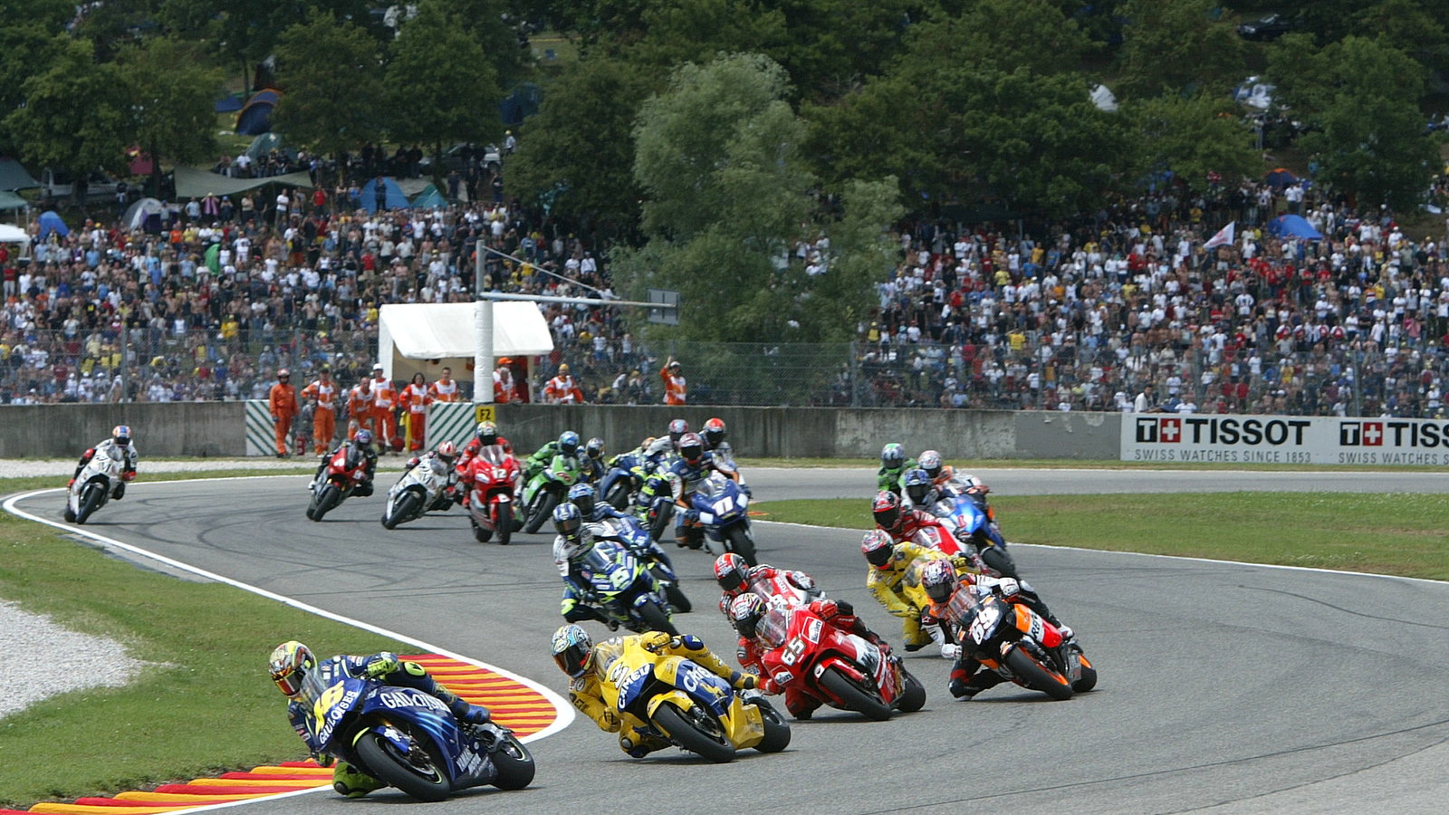 Rossi leads Italian MotoGP, 2004