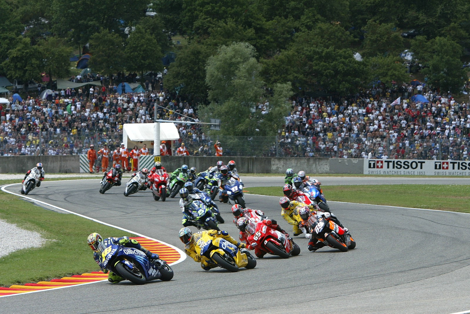 Rossi leads Italian MotoGP, 2004