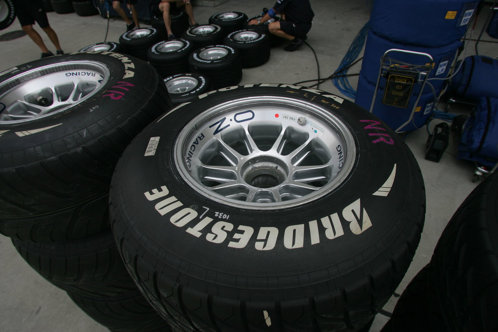 28.09.2006 Shanghai, China, Bridgestone tyres - Formula 1 World Championship, Rd 16, Chinese Grand P