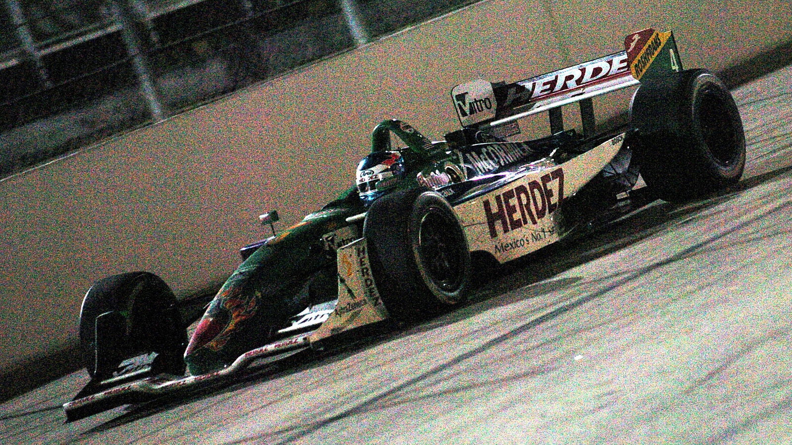 Ryan Hunter-Reay cruises towards his second career Champ Car victory in the Time Warner Cable Roadru