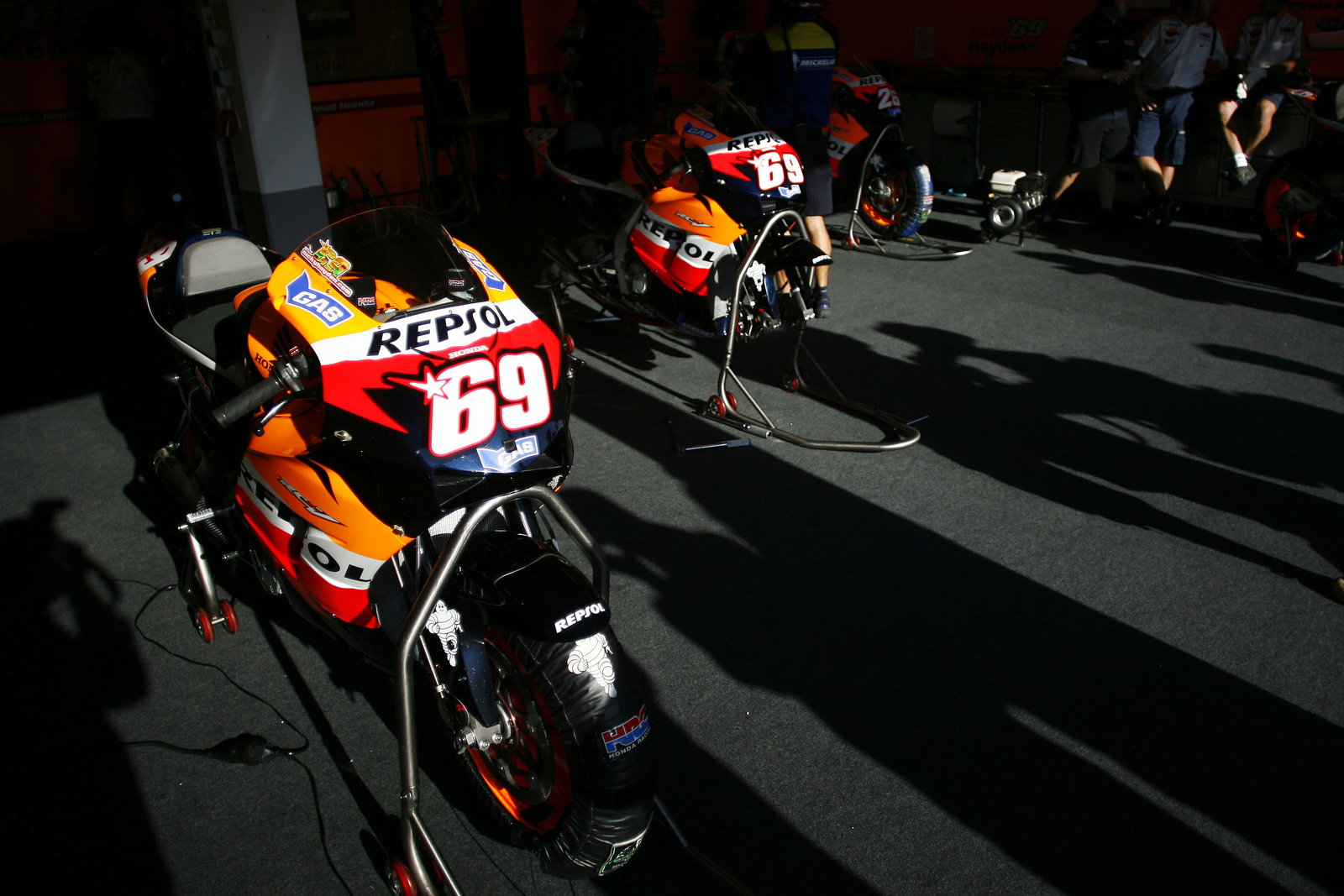 Hayden Garage, Portuguese MotoGP, 2006