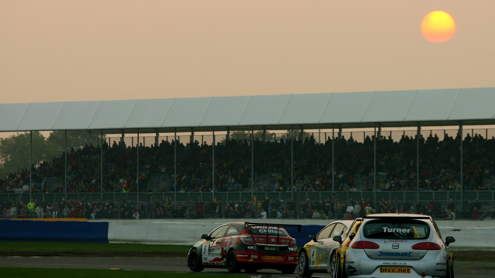 BTCC Crowd