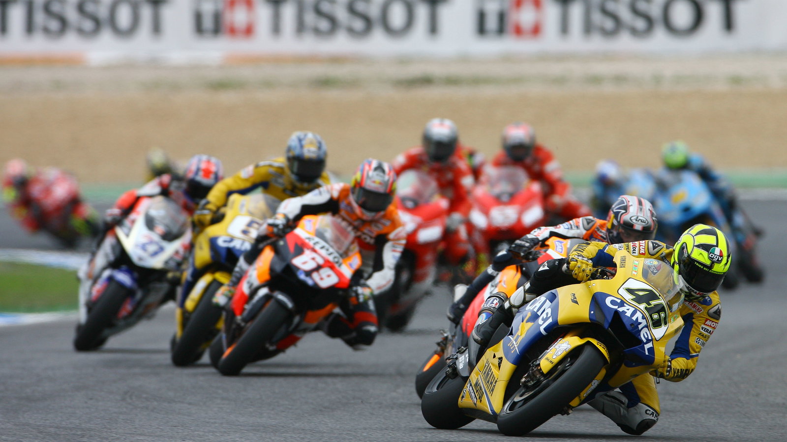 Rossi leads, Portuguese MotoGP Race 2006